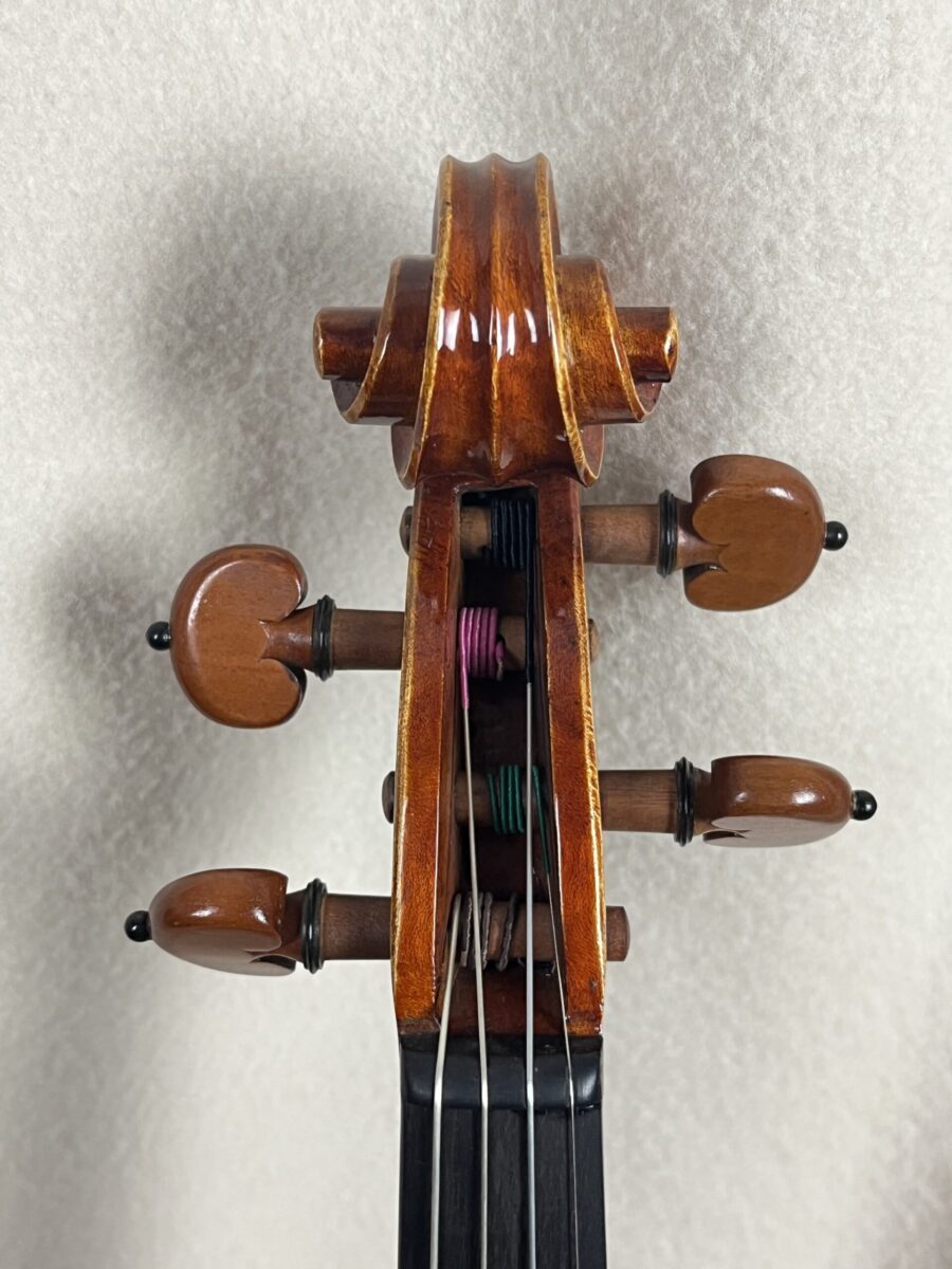 Violin s-4091 scroll