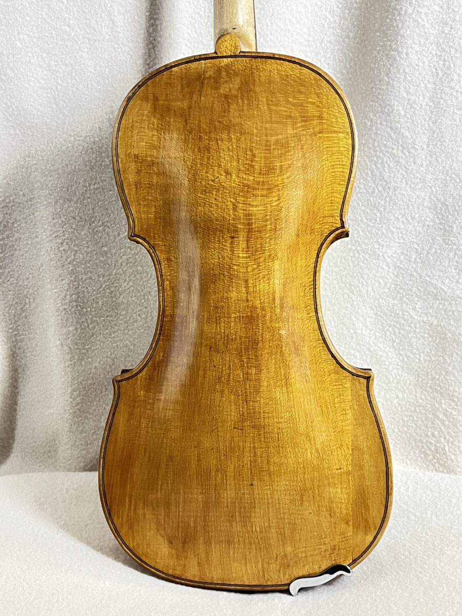 Violin s-1670 back