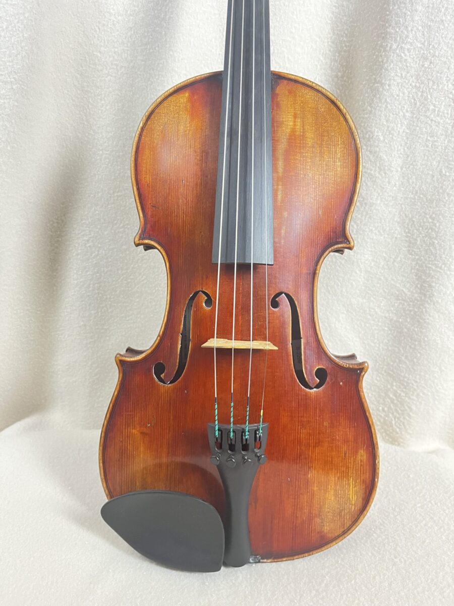 Violin s-2209 front