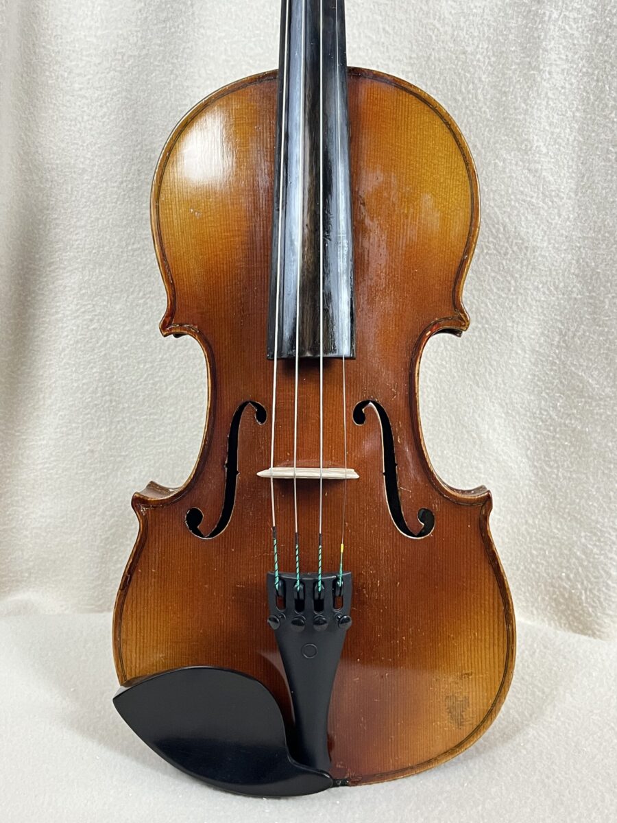 Violin s-2570 front