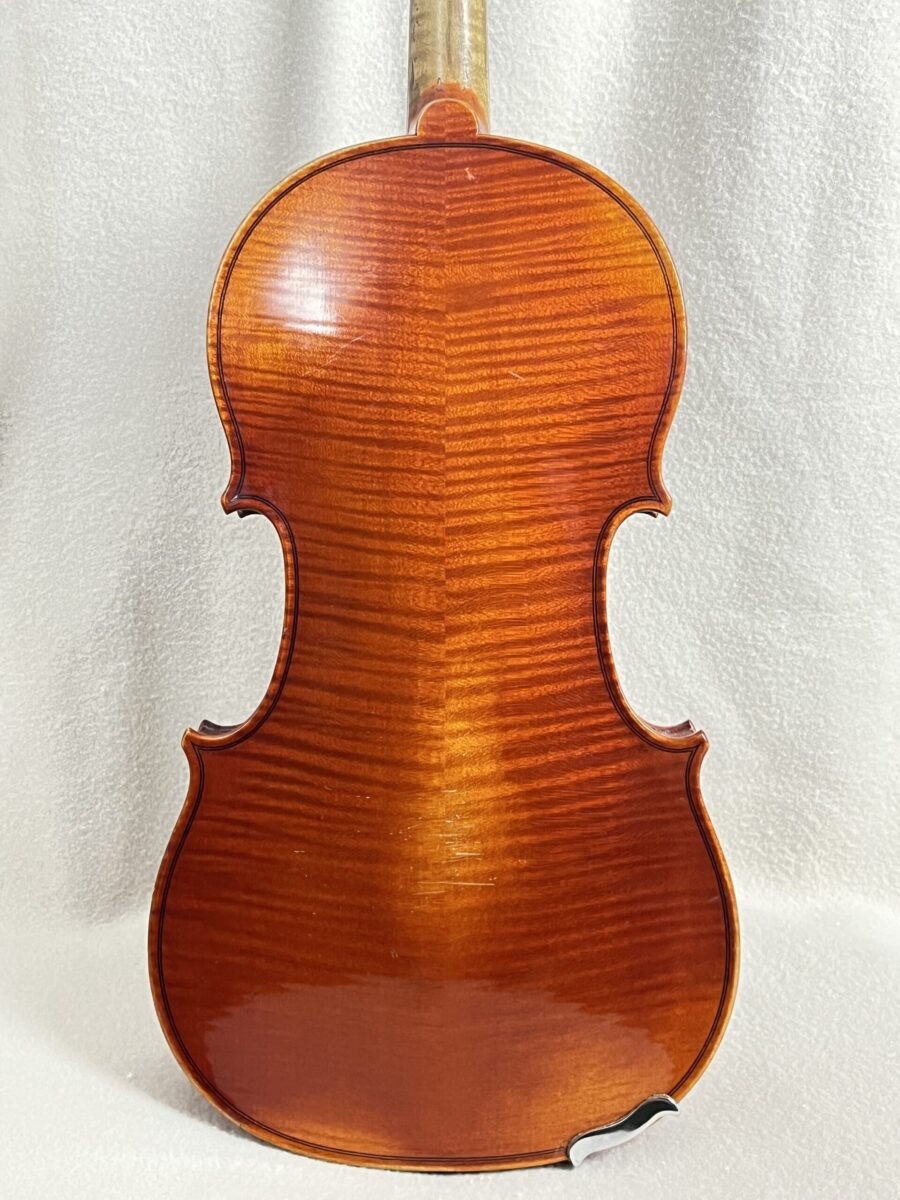 Violin s-4092 back