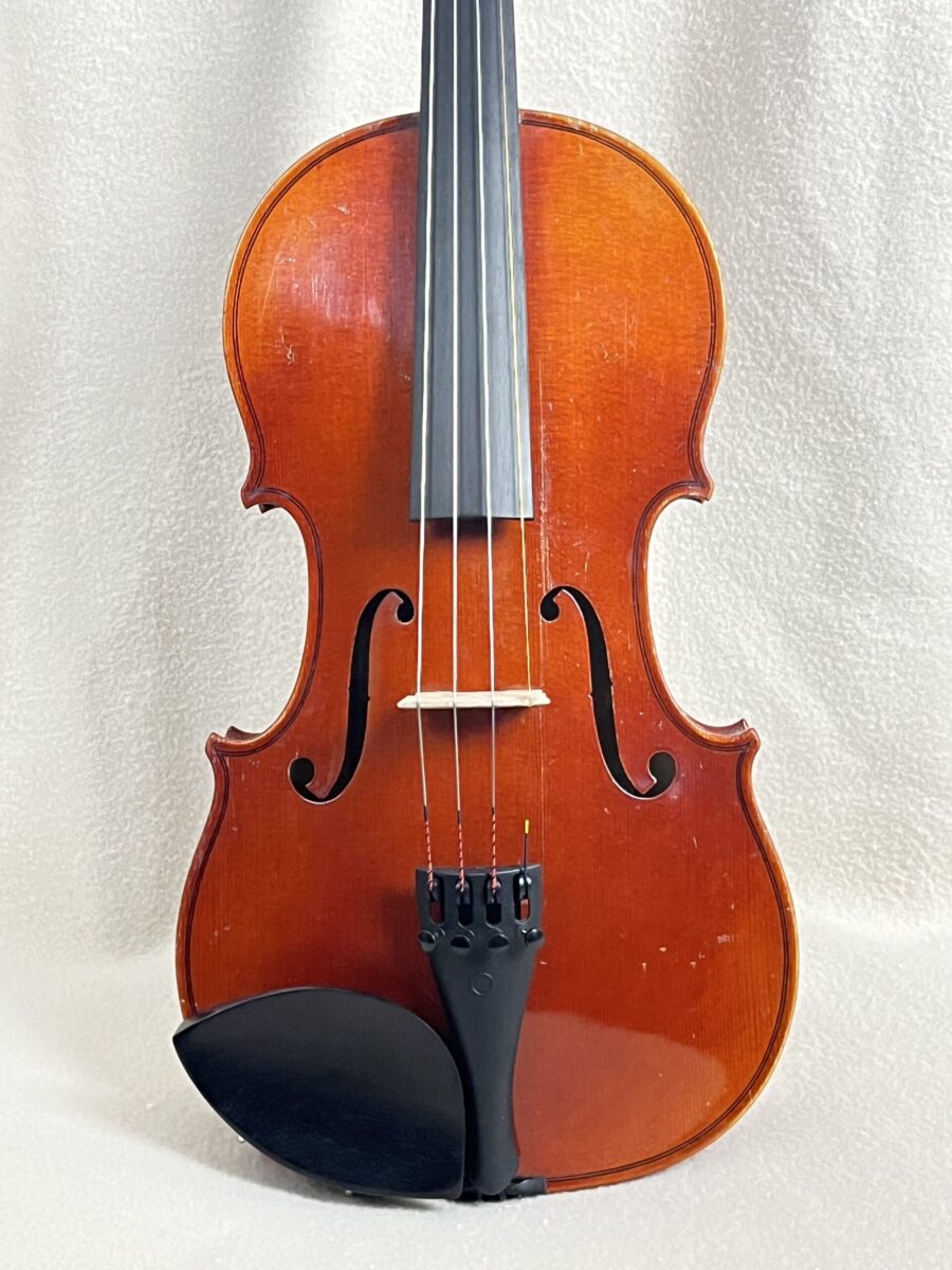 Violin s-4092 front