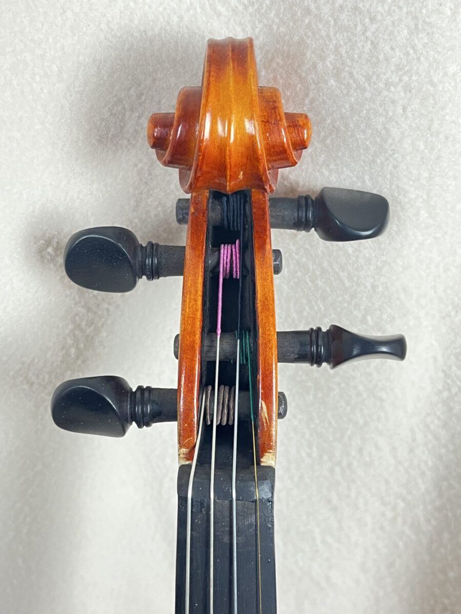 Violin s-4092 scroll