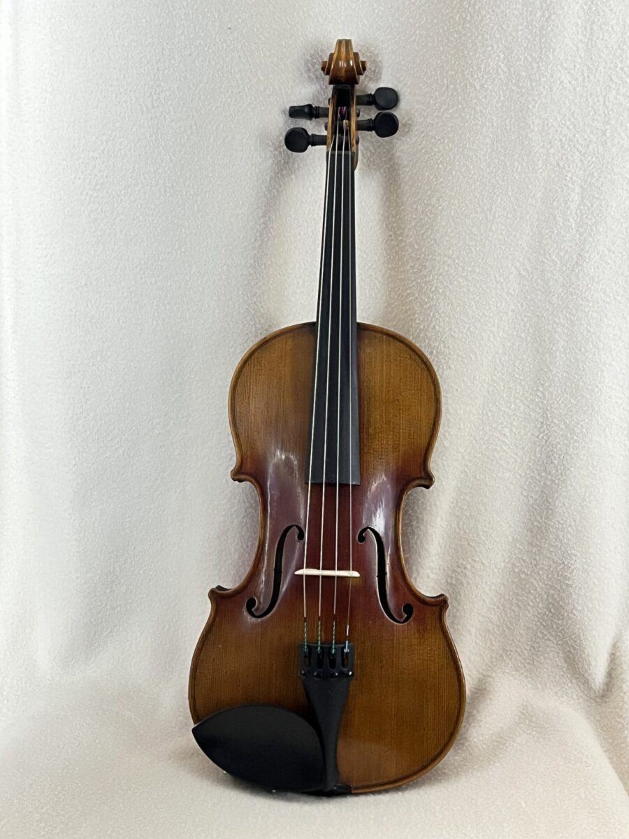 Violin C-0027 front