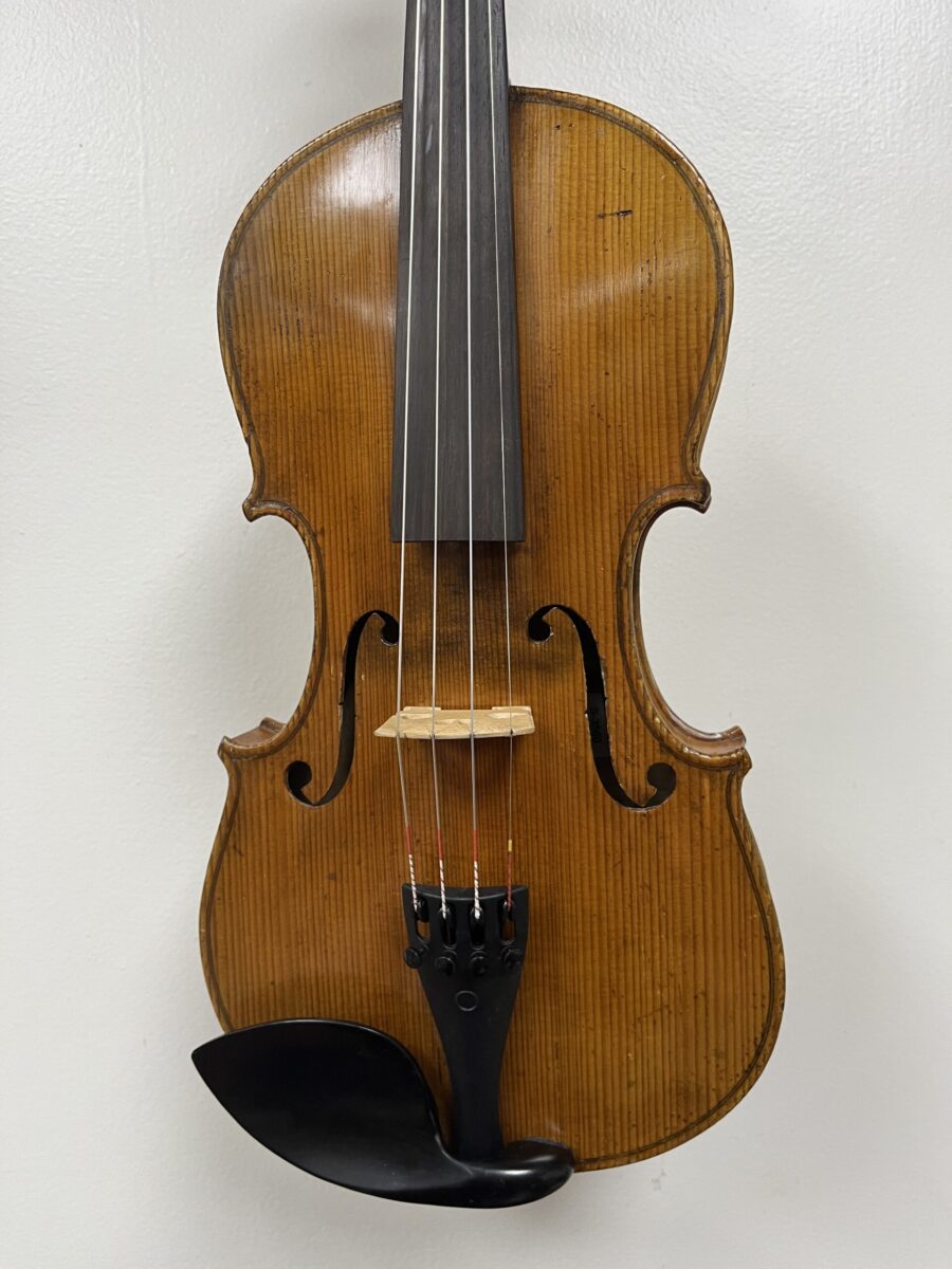 Violin s-3560 front