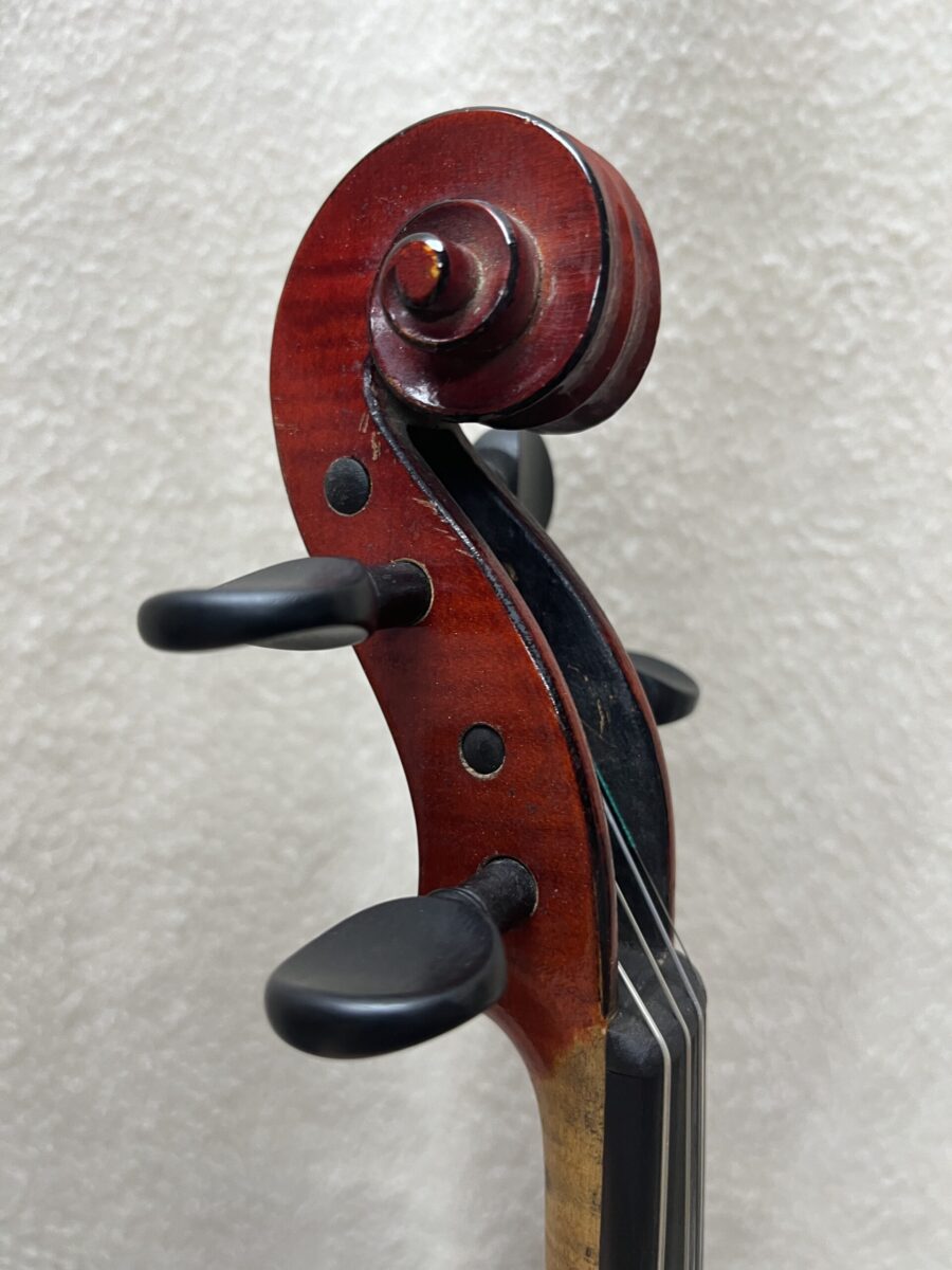 Violin C-0036 scroll