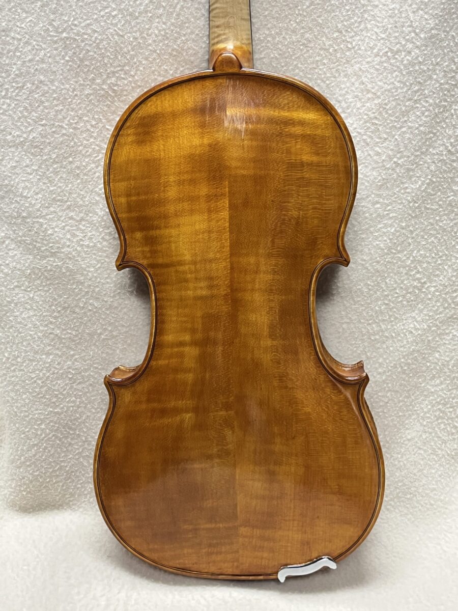 Violin s-4080 close back