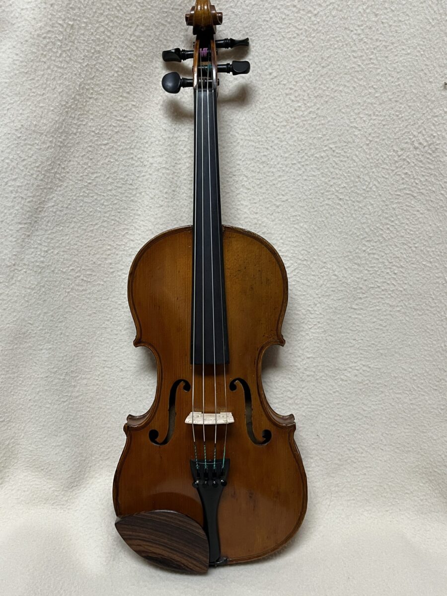 Violin s-4059 front