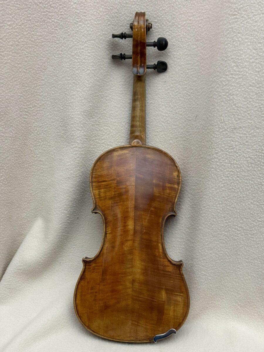 Violin C-0045 back