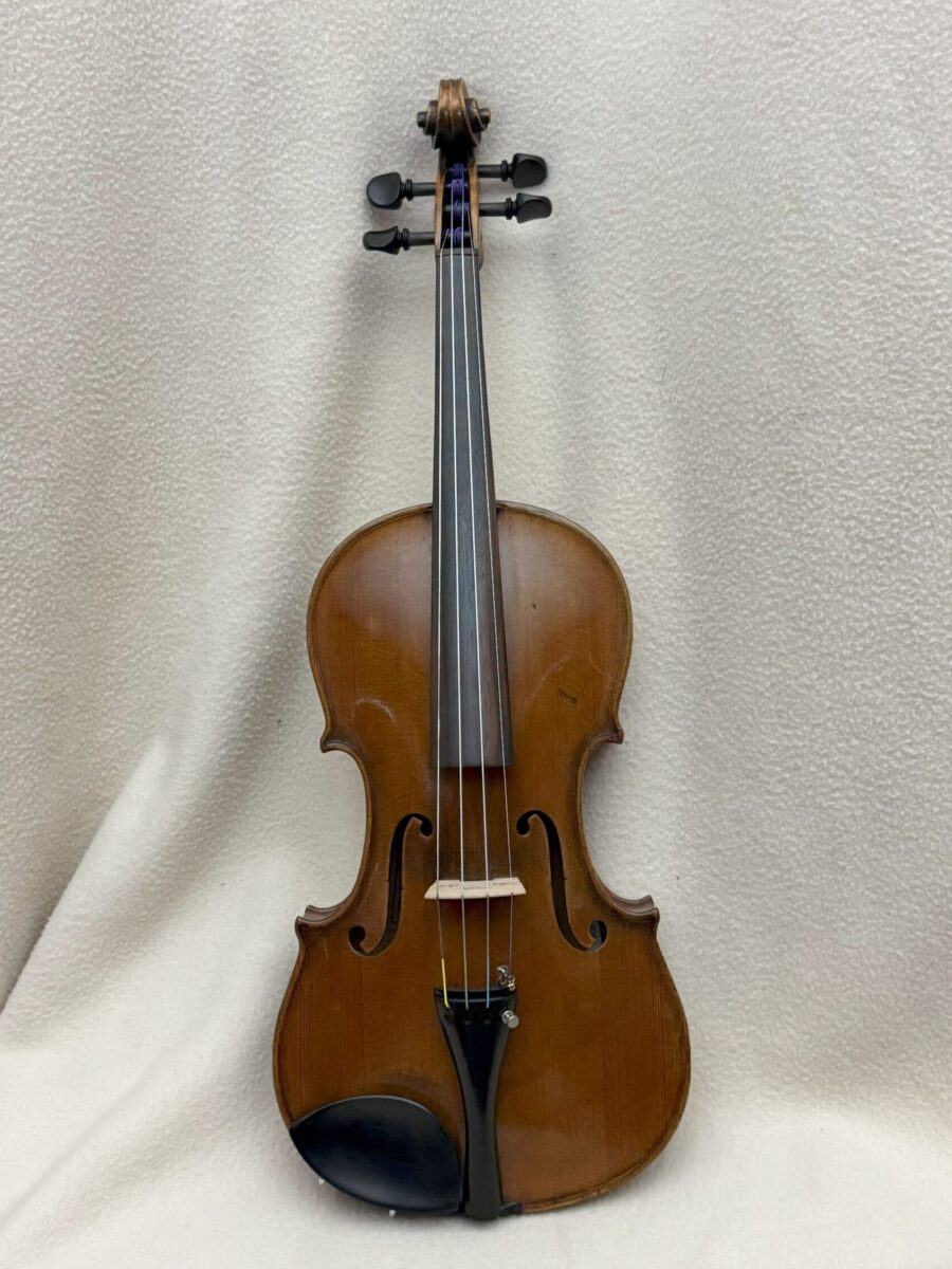 Violin C-0045 front
