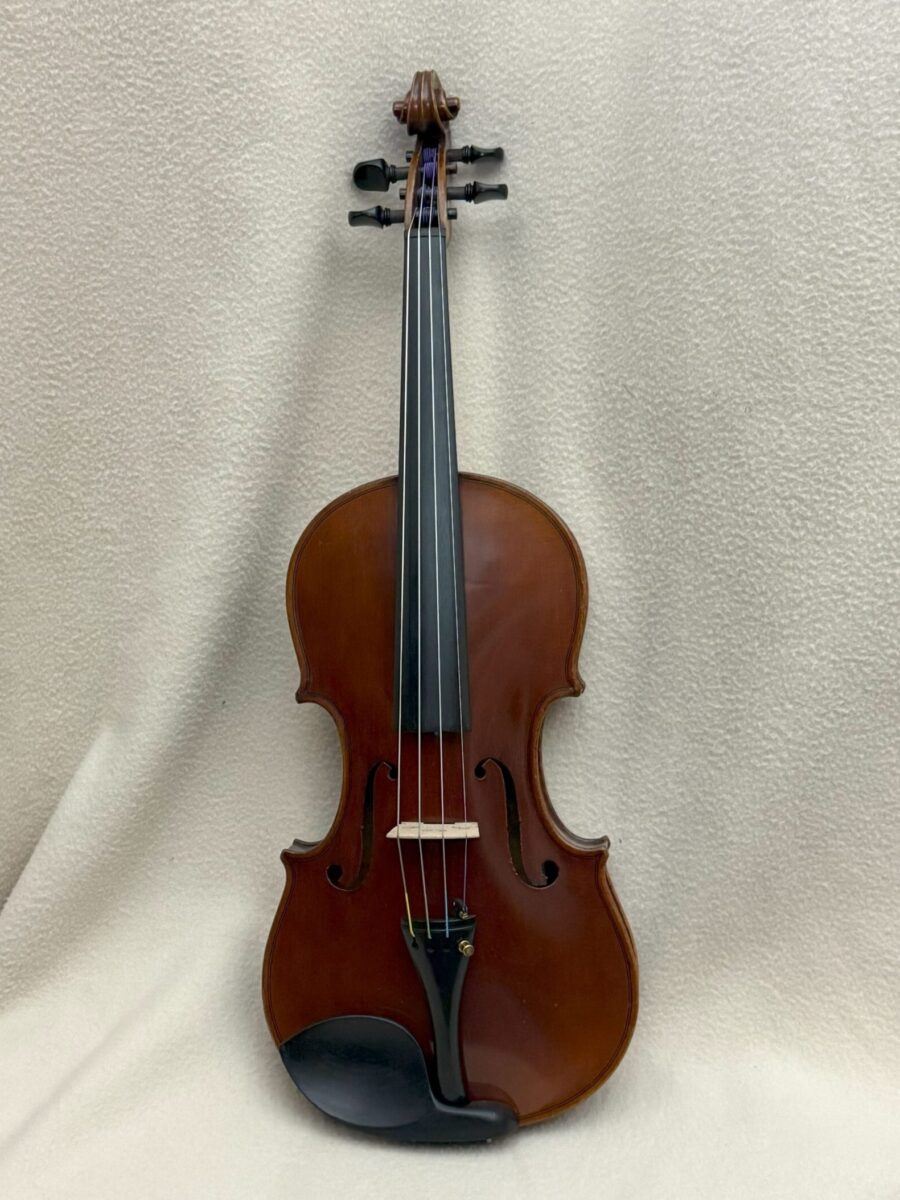 Violin C-0048 front