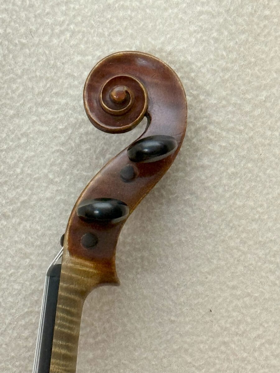 Violin C-0048 scroll